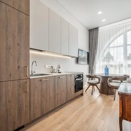 Luxury In Old Town